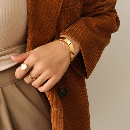 Wavy Crescent Bangle